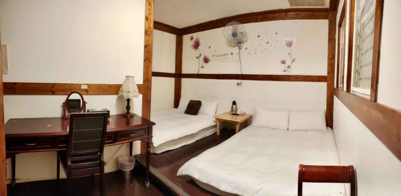 Share B&B Пули Екстериор снимка