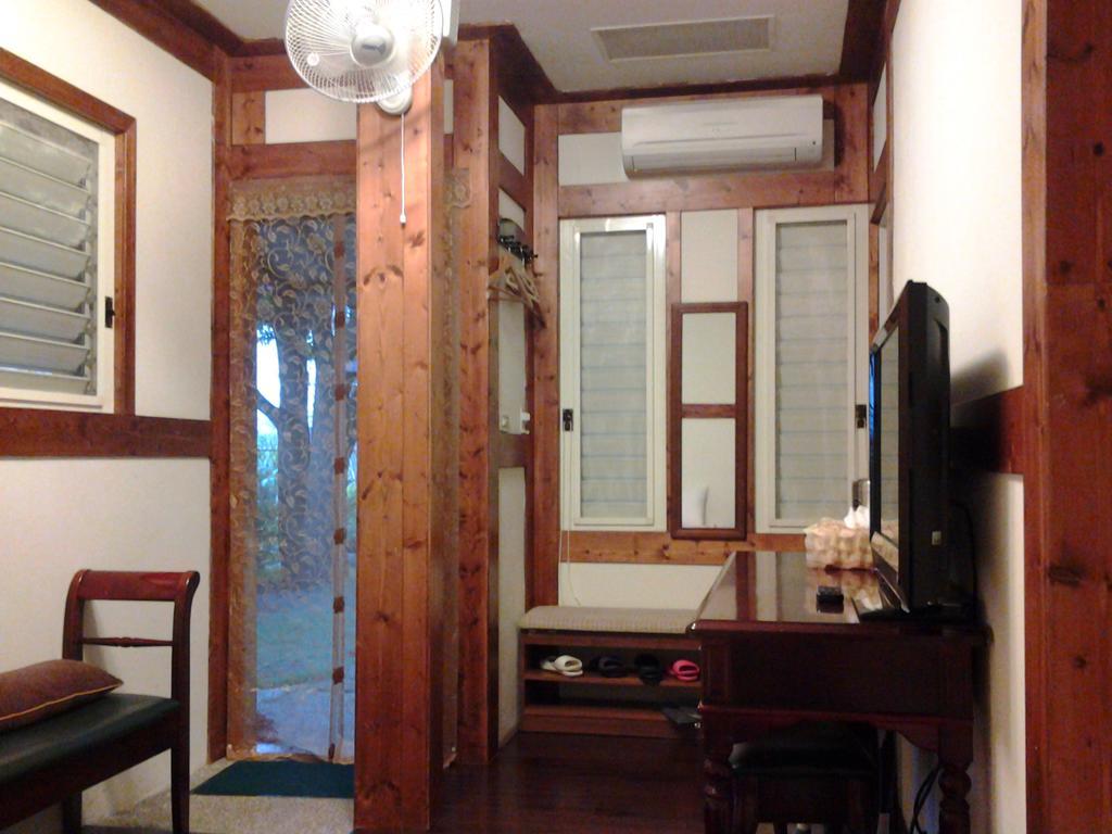 Share B&B Пули Екстериор снимка