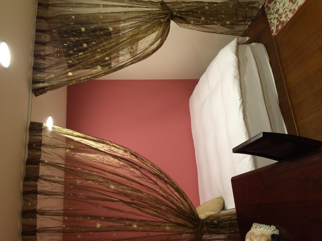 Share B&B Пули Екстериор снимка